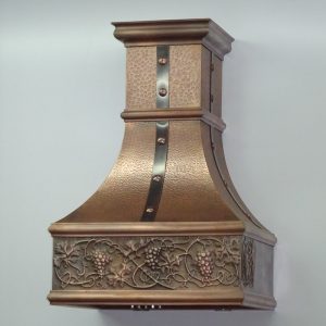  каминная с чеканкой